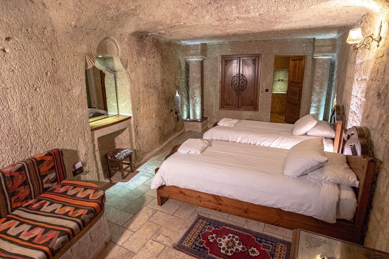 Kemerhan Cave Suites