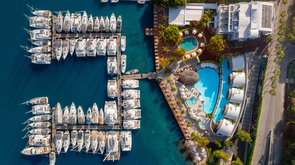 Yacht Classic Hotel
