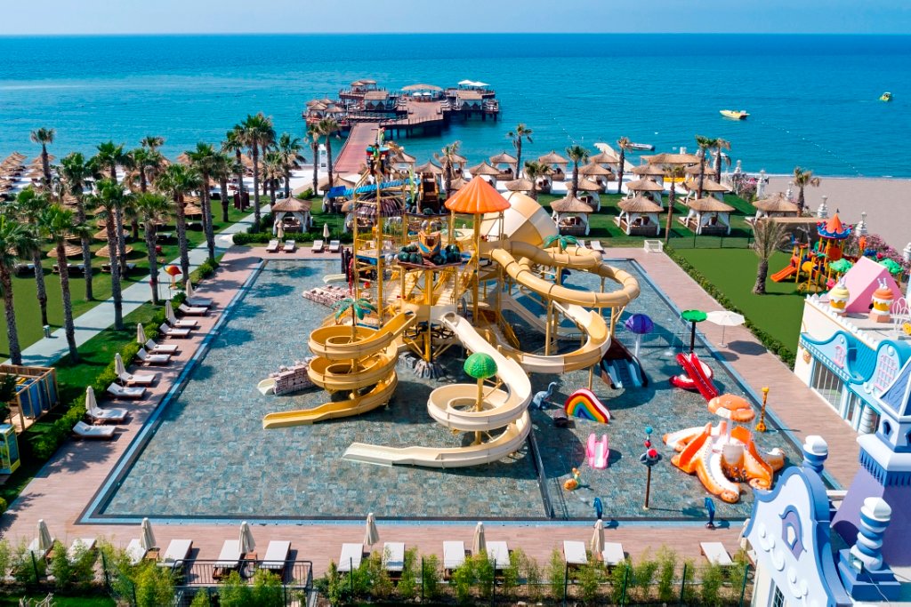 Mardan Palace