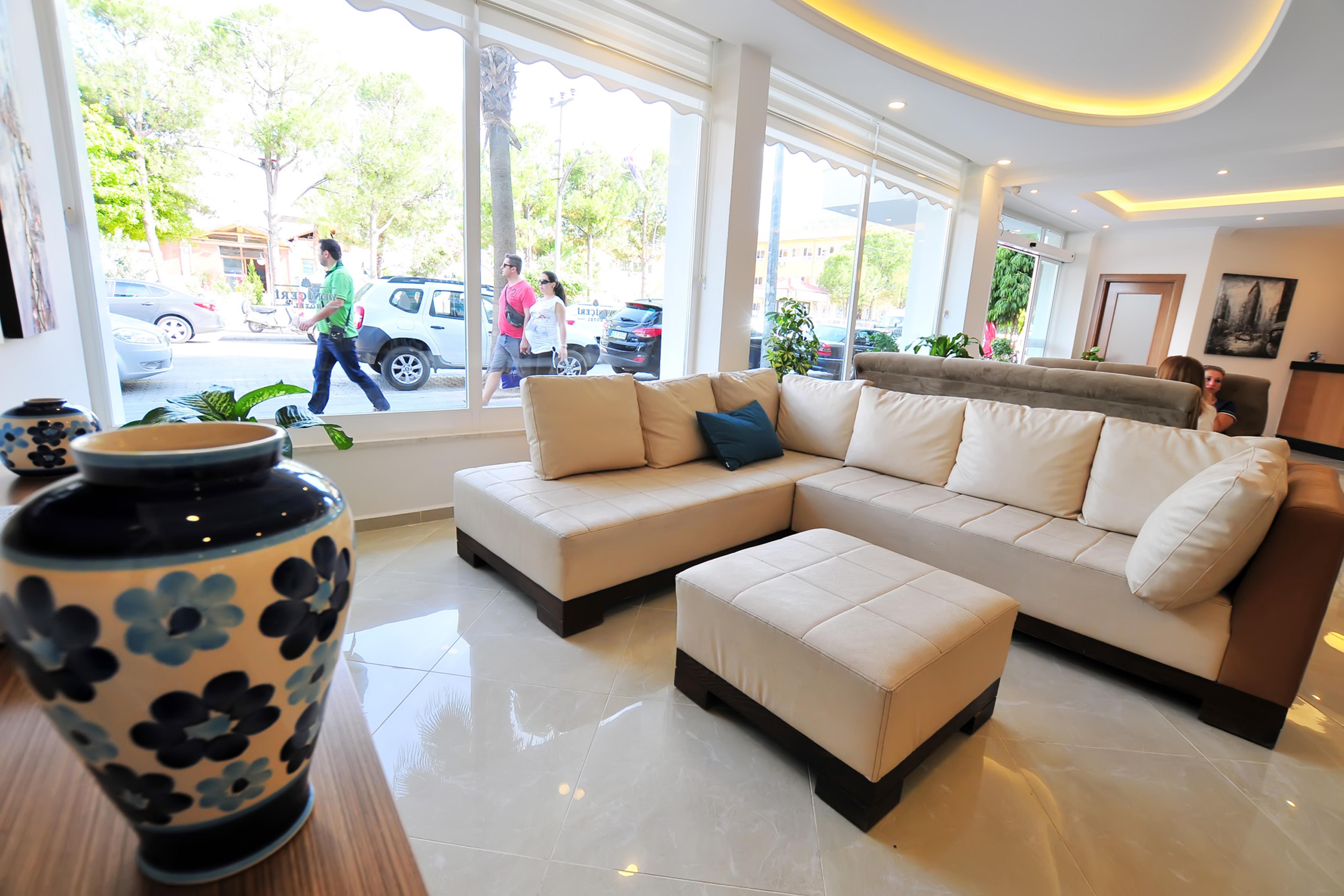 Yeniceri City Hotel
