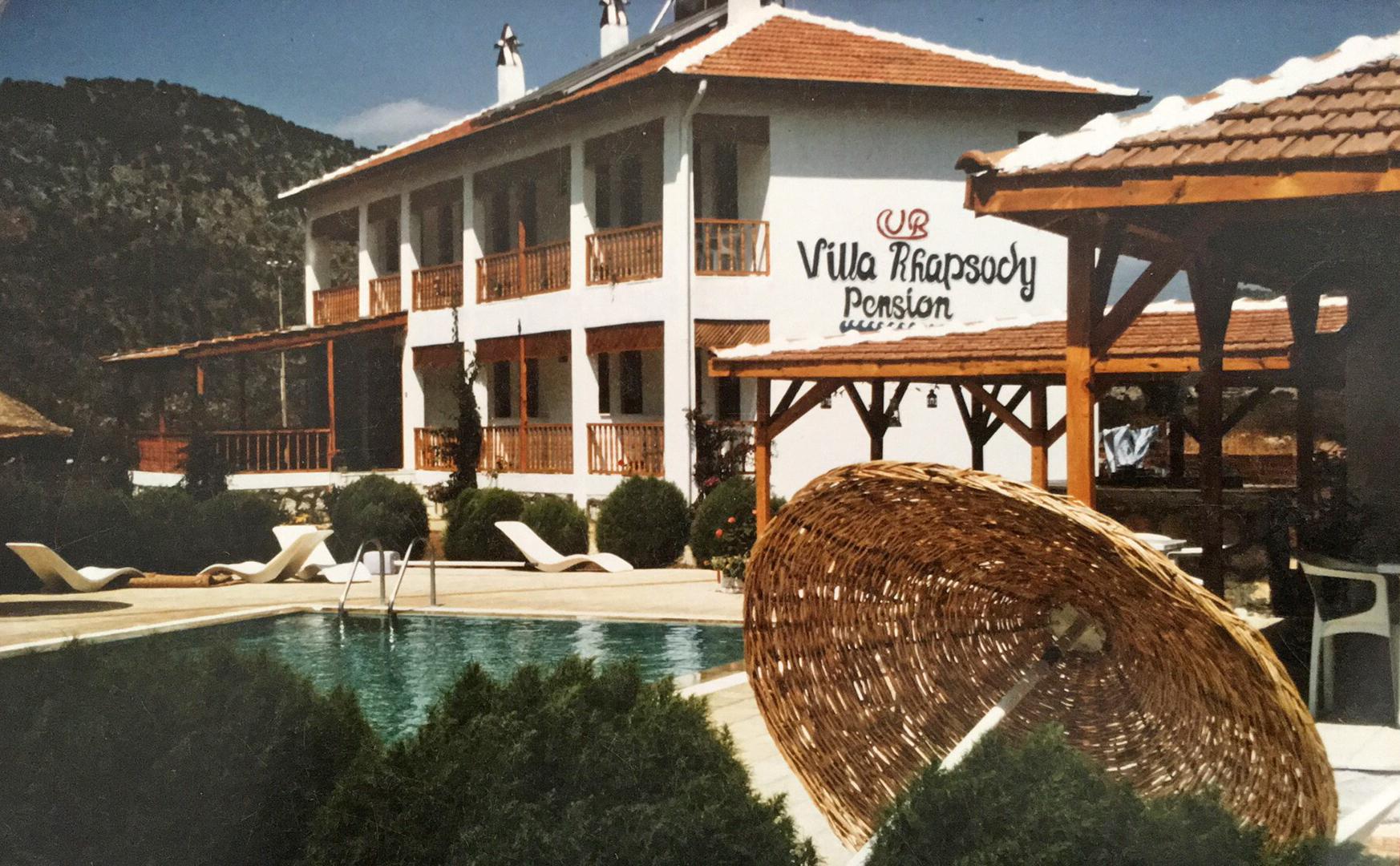 Villa Rhapsody