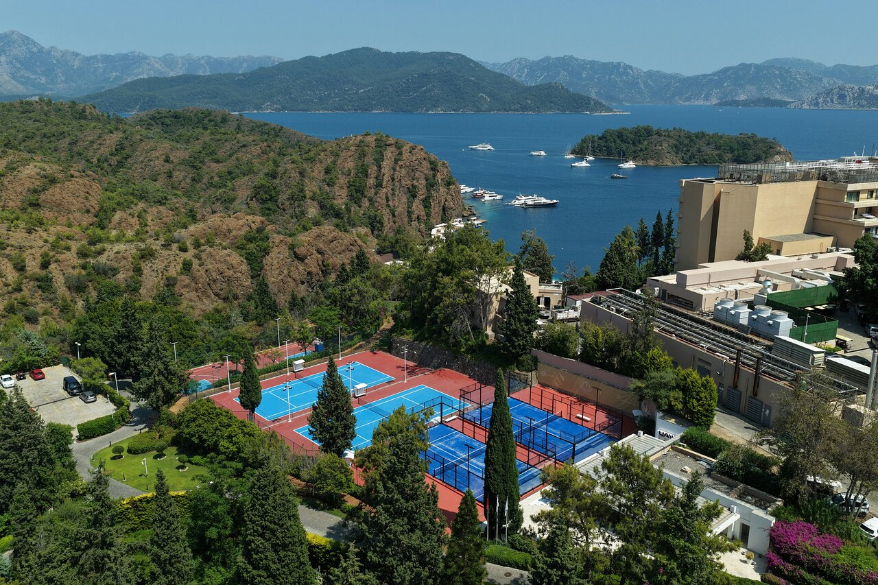 D Maris Bay