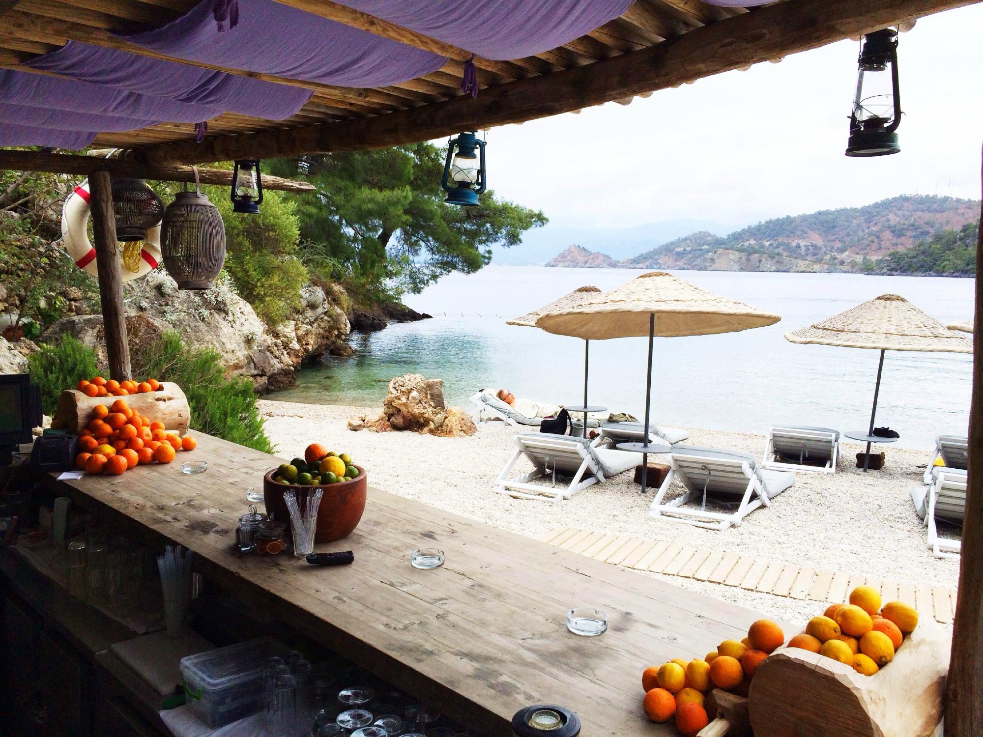 Hillside Beach Club