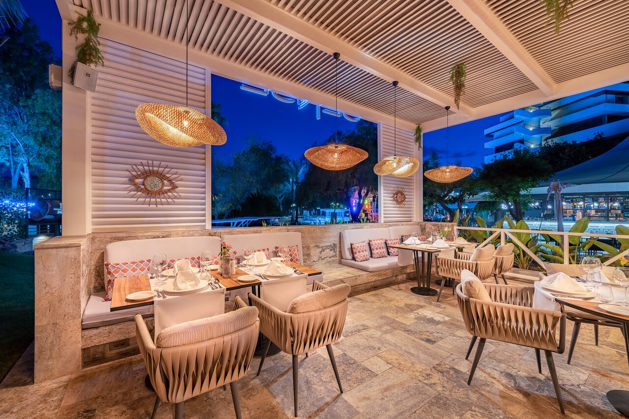 Rixos Downtown Antalya - The Land Of Legends Access