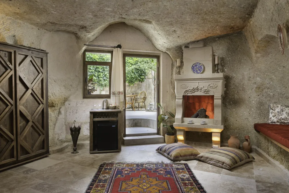 Kayata Cave Suites