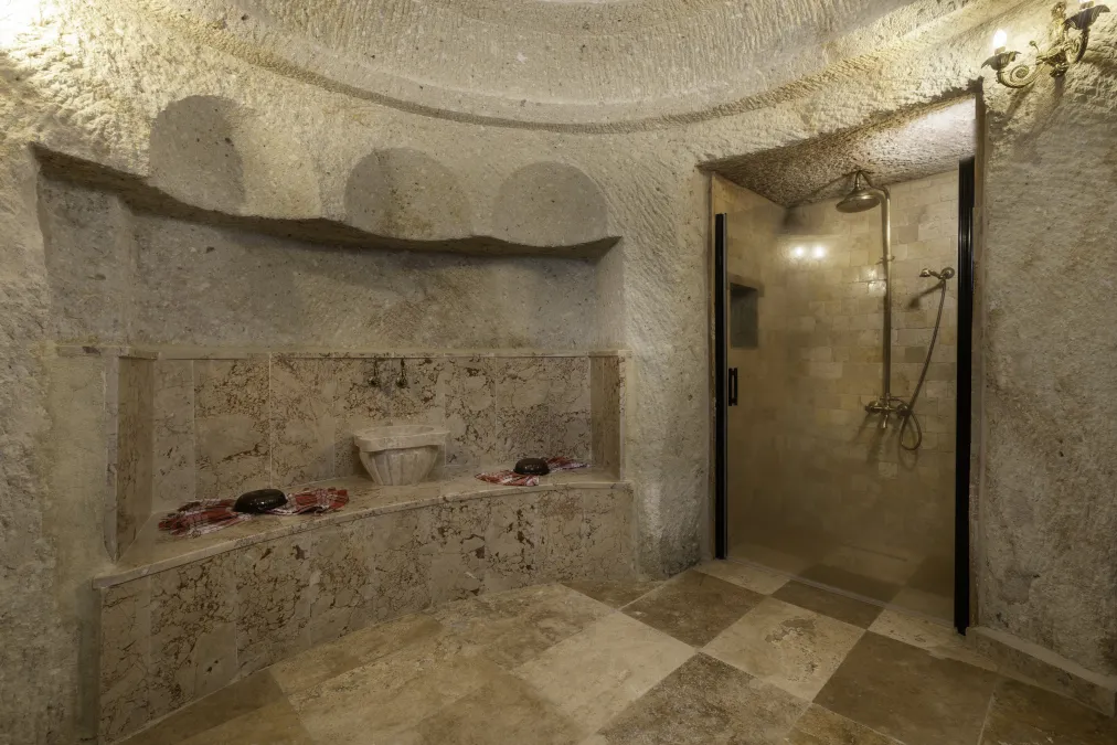 Kayata Cave Suites