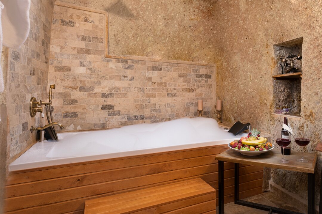 Kayata Cave Suites