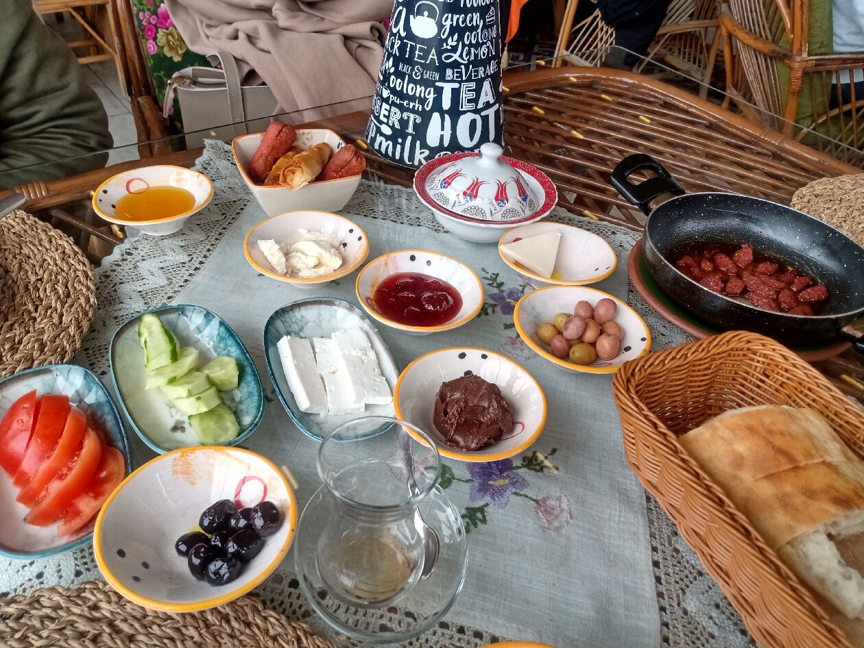 Aysel Inn House