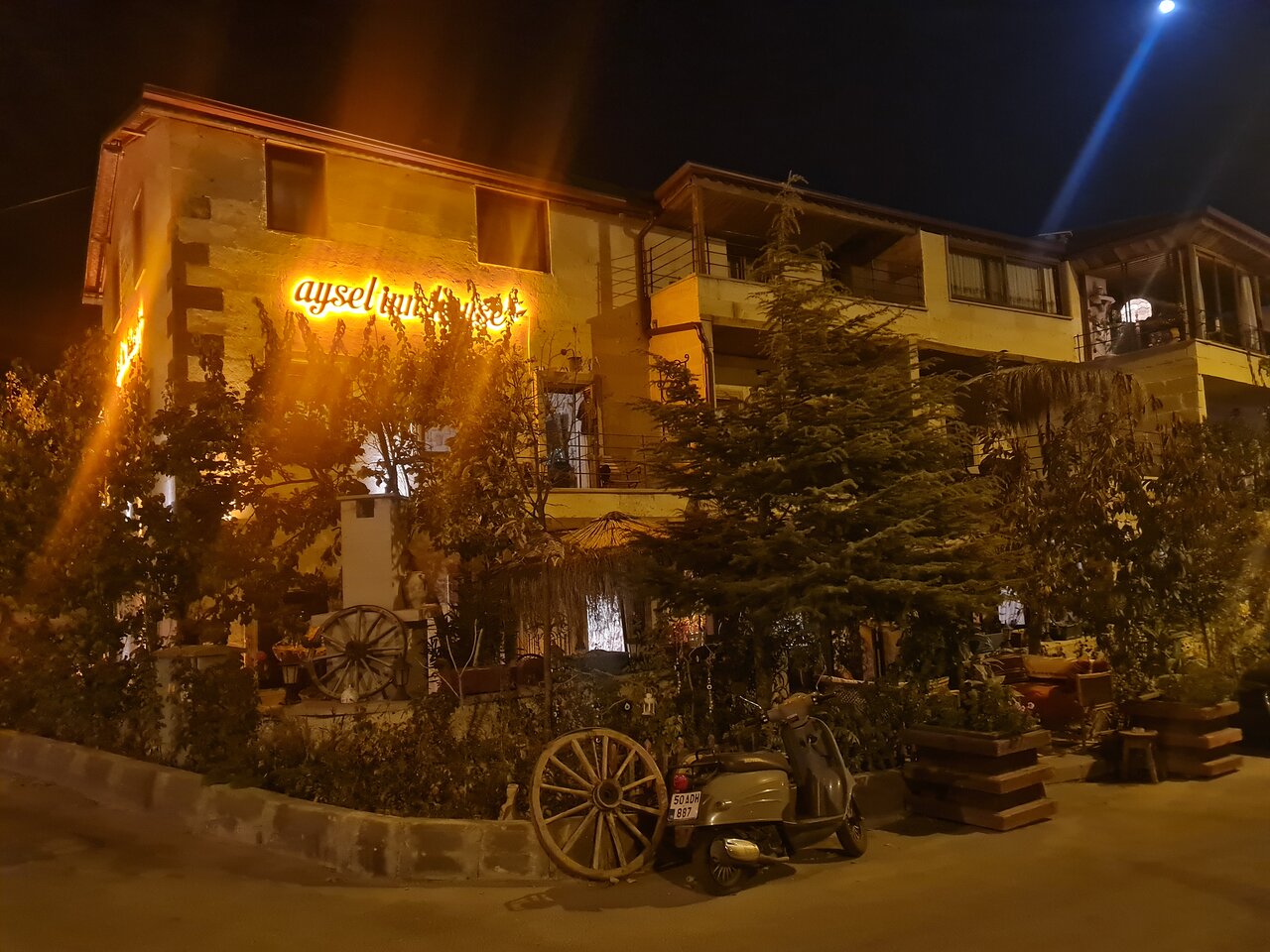 Aysel Inn House