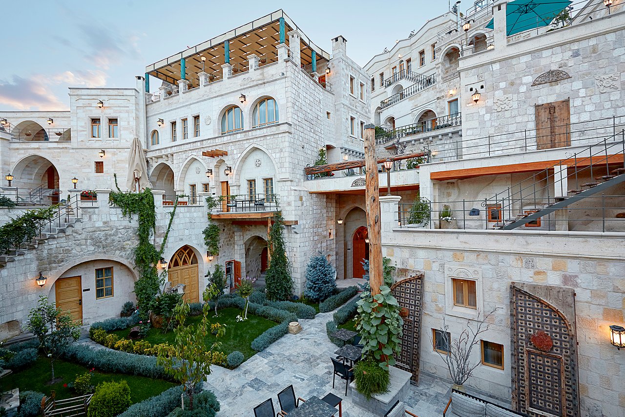 Exedra Hotel