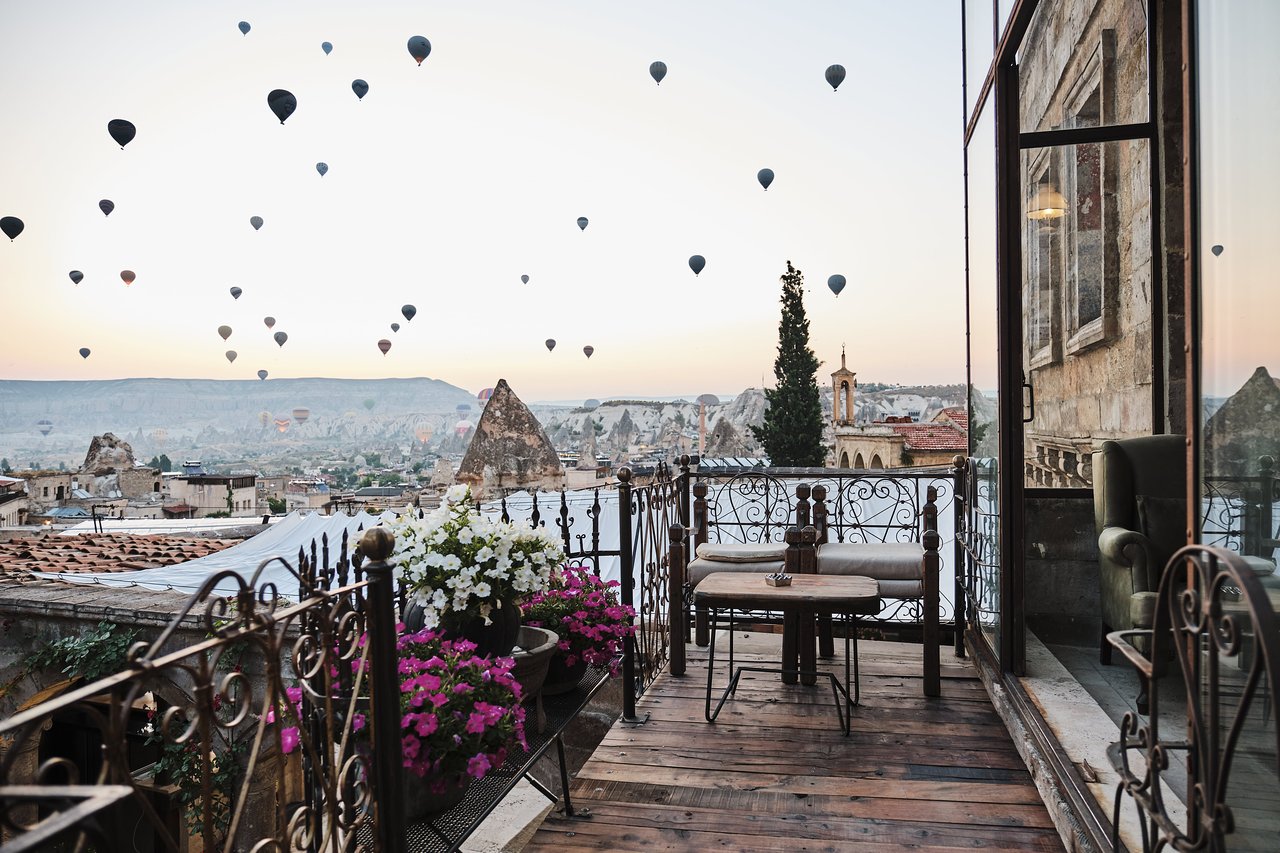 Sultan Cave Suites