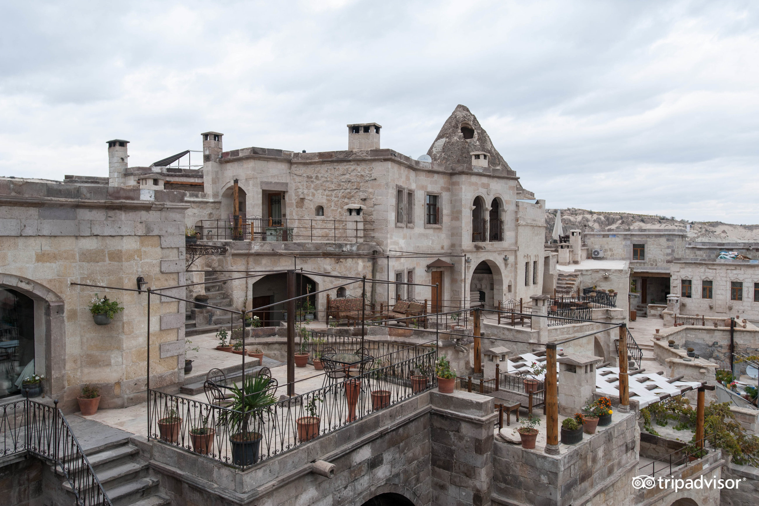 Sultan Cave Suites