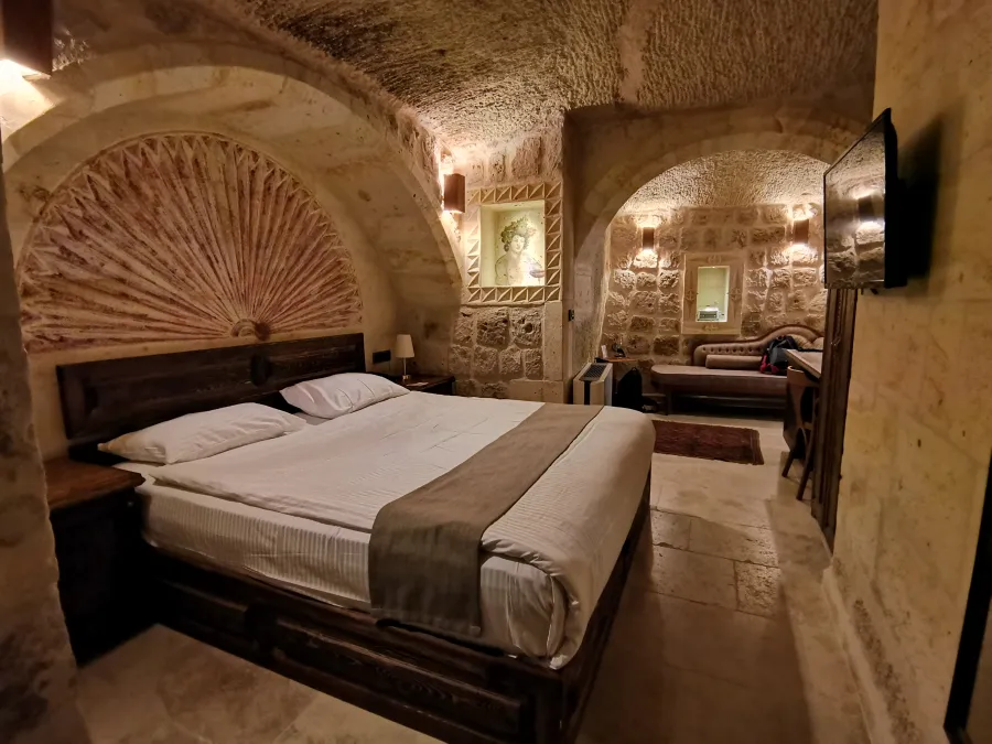 Cappa Rossa Cave Hotel