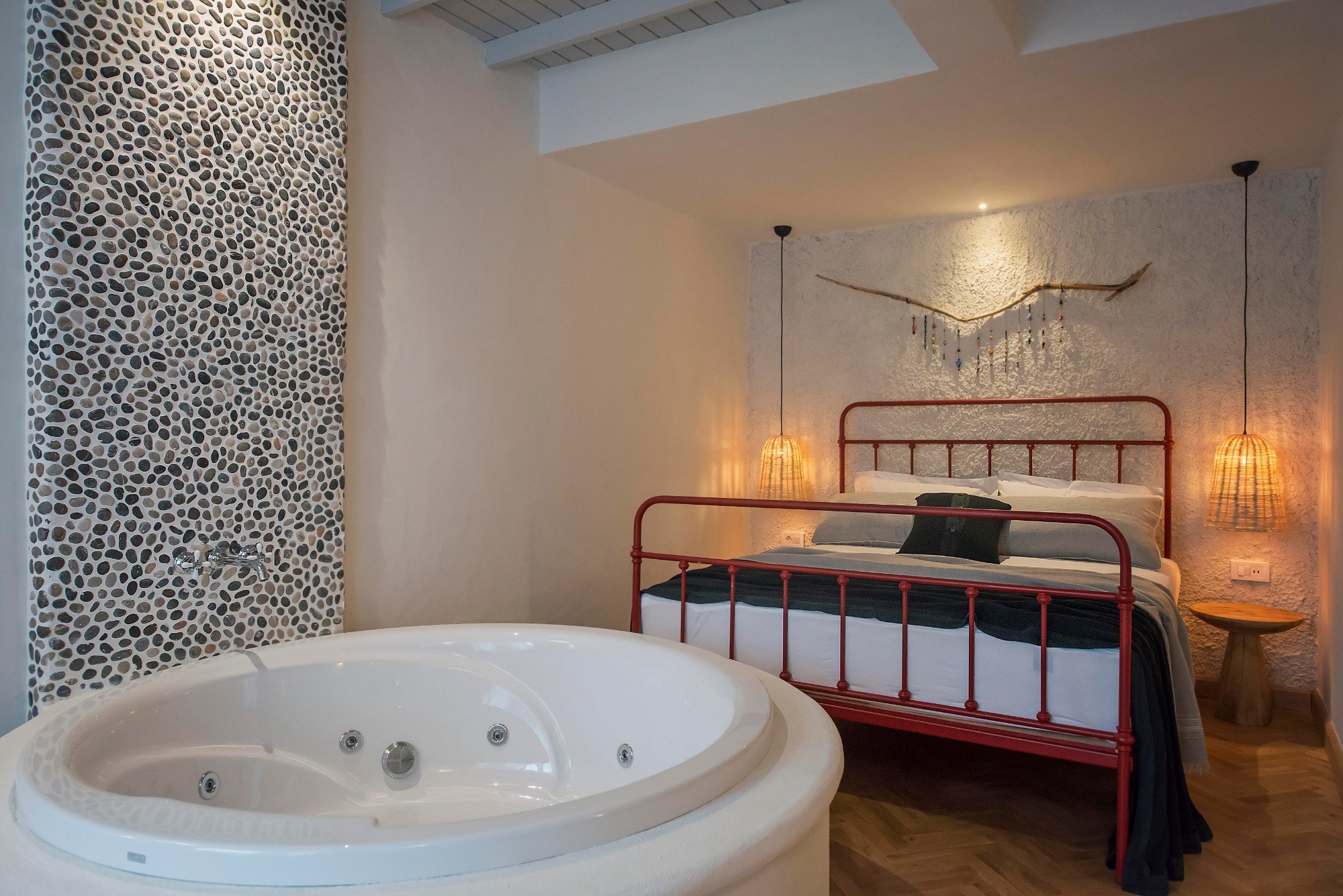 Yacht Boheme Hotel