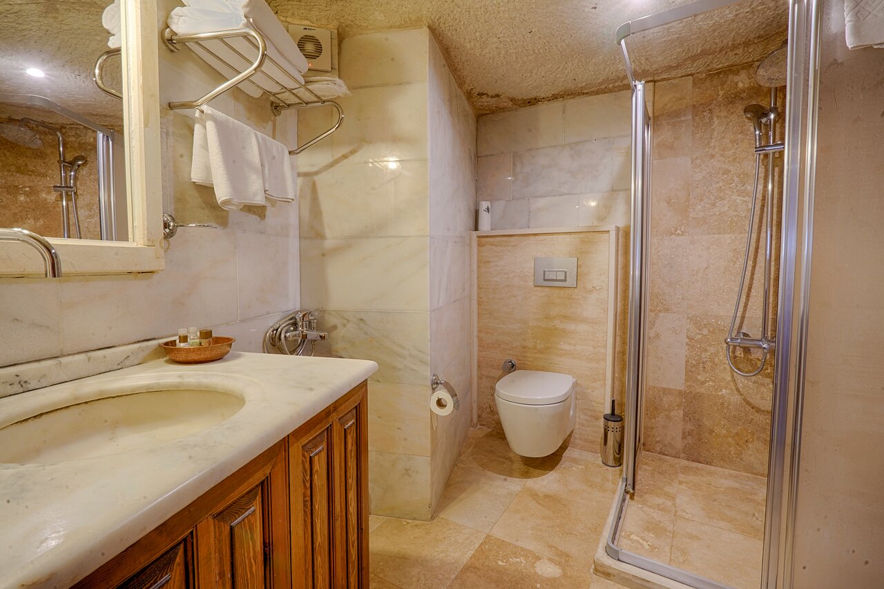 Tulip Cave Suites