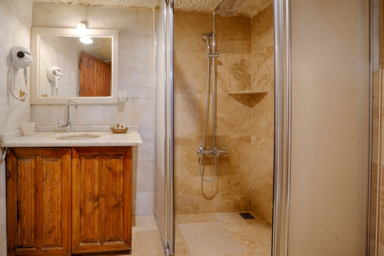 Tulip Cave Suites