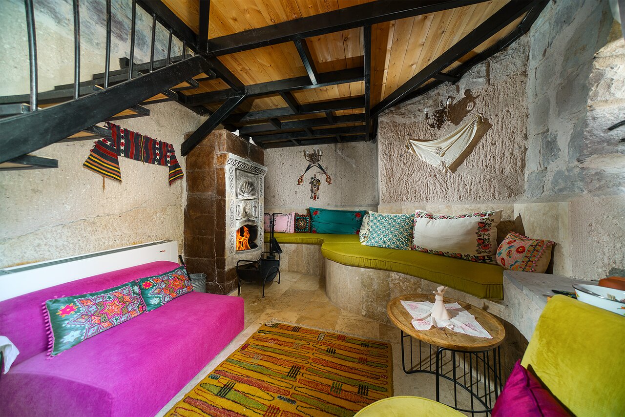 Pigeon Hotel