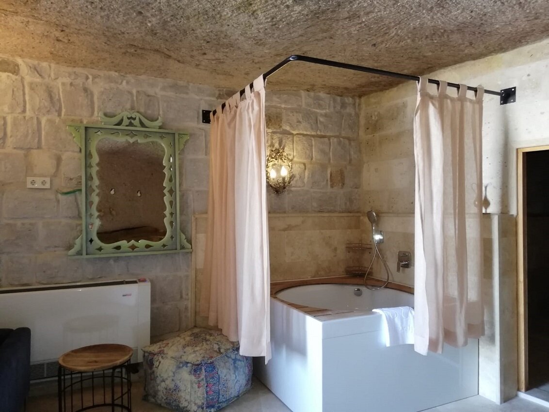Pigeon Hotel