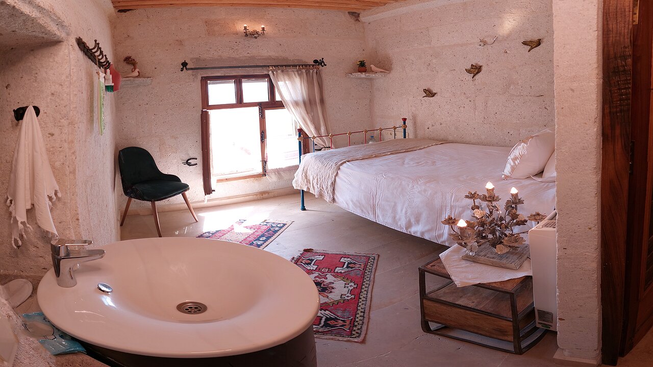 Pigeon Hotel