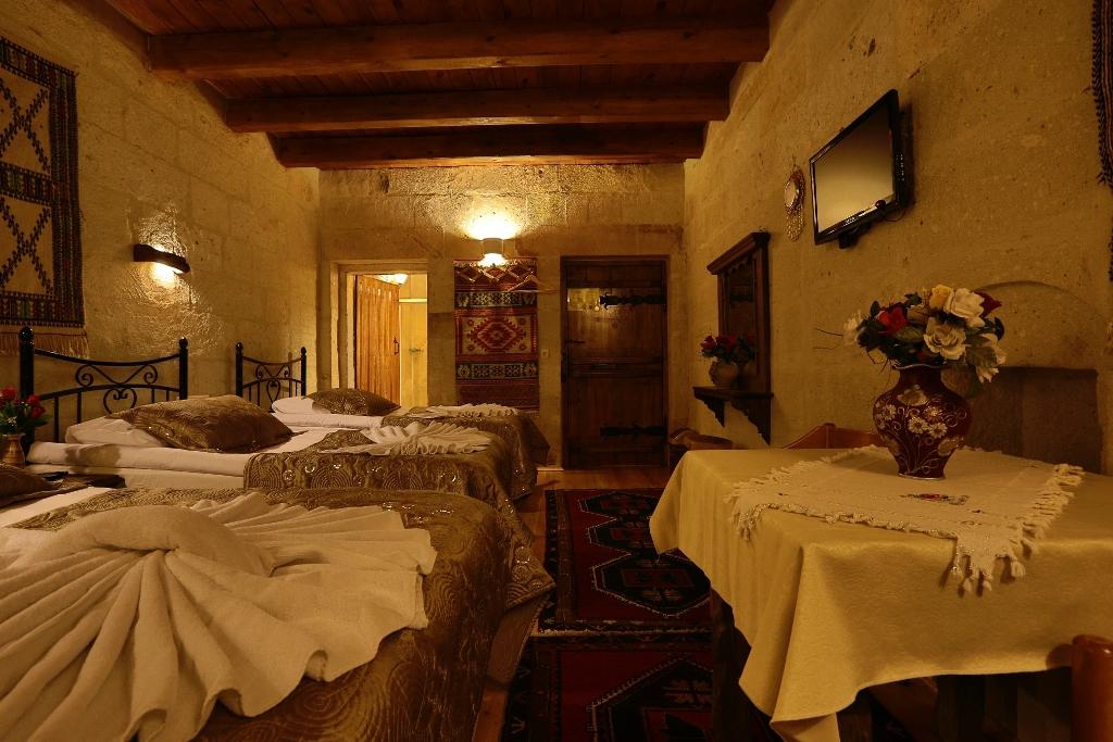 Safran Cave Hotel