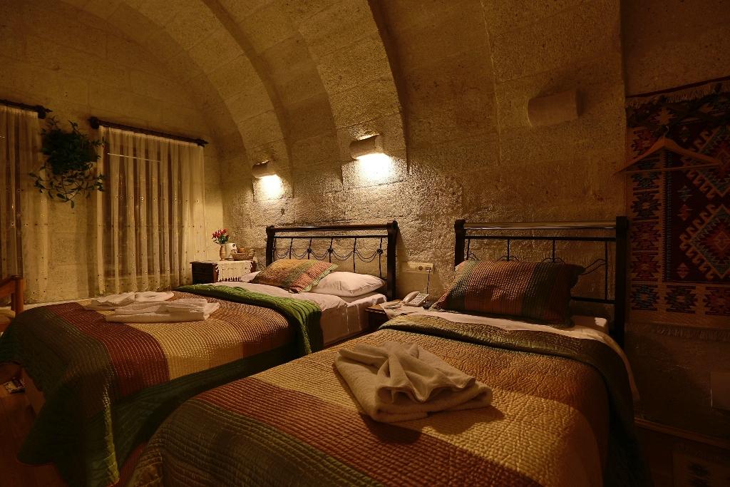 Safran Cave Hotel