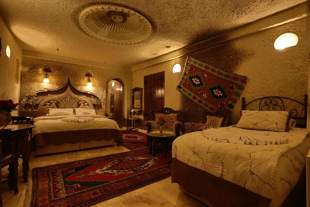 Safran Cave Hotel