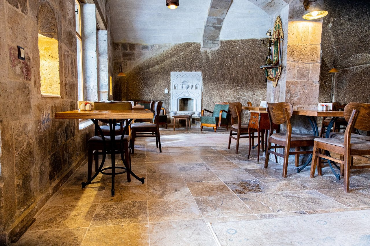 Aza Cave Hotel