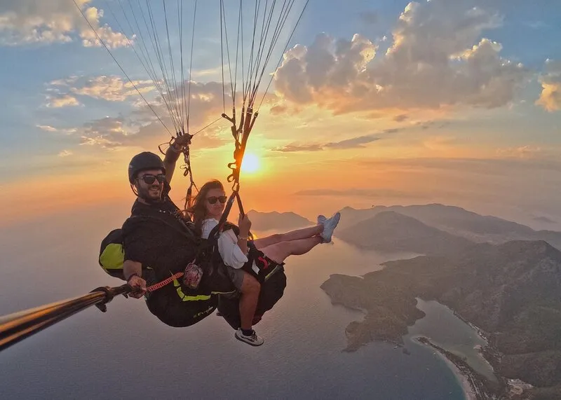 Параглайдинг в Фетхие Олюдениз, Турция
