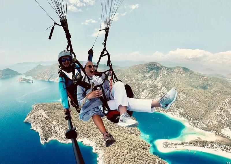 Параглайдинг в Фетхие Олюдениз, Турция
