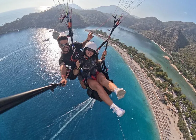 Параглайдинг в Фетхие Олюдениз, Турция
