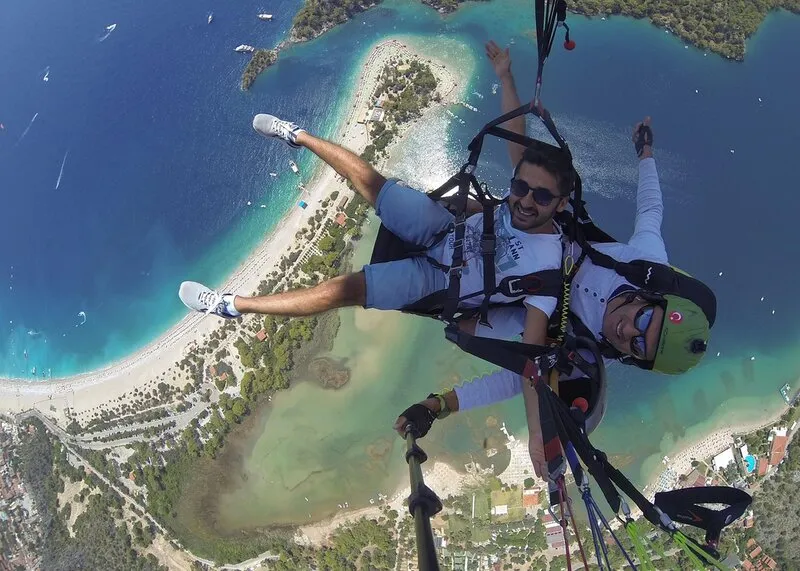 Голубая лагуна Олюдениз: тандемный параглайдинг из Фетхие
