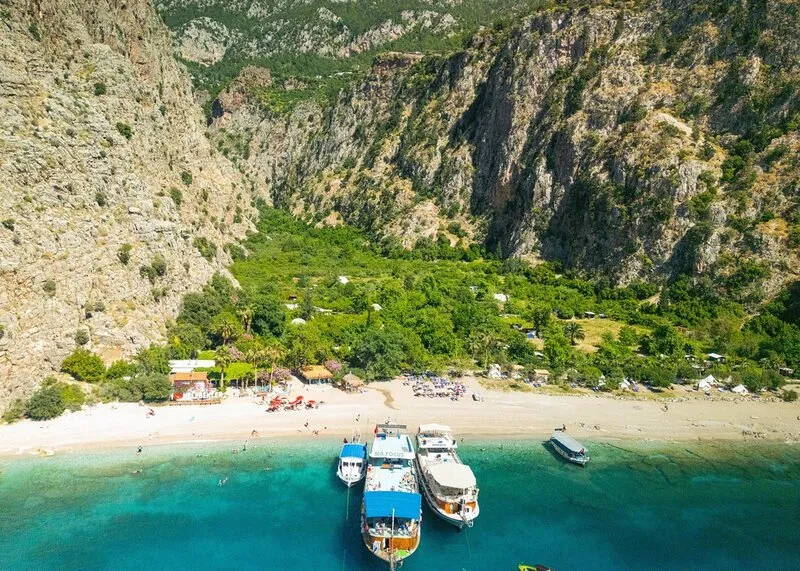 Олюдениз: Круиз на целый день с обедом и посещением Долины бабочек
