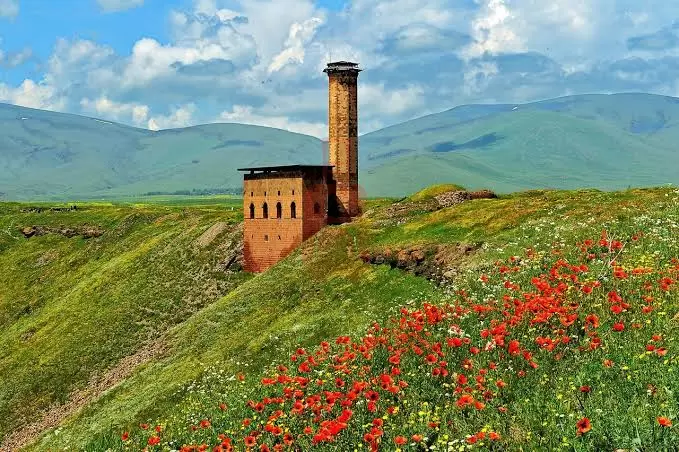 أفكار السفر Daytrip لكارس