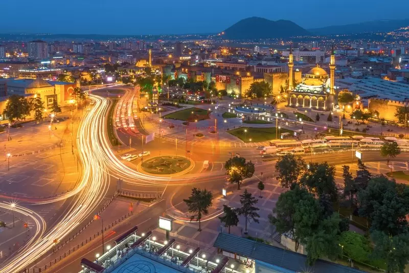 أفكار السفر Daytrip إلى قيصري