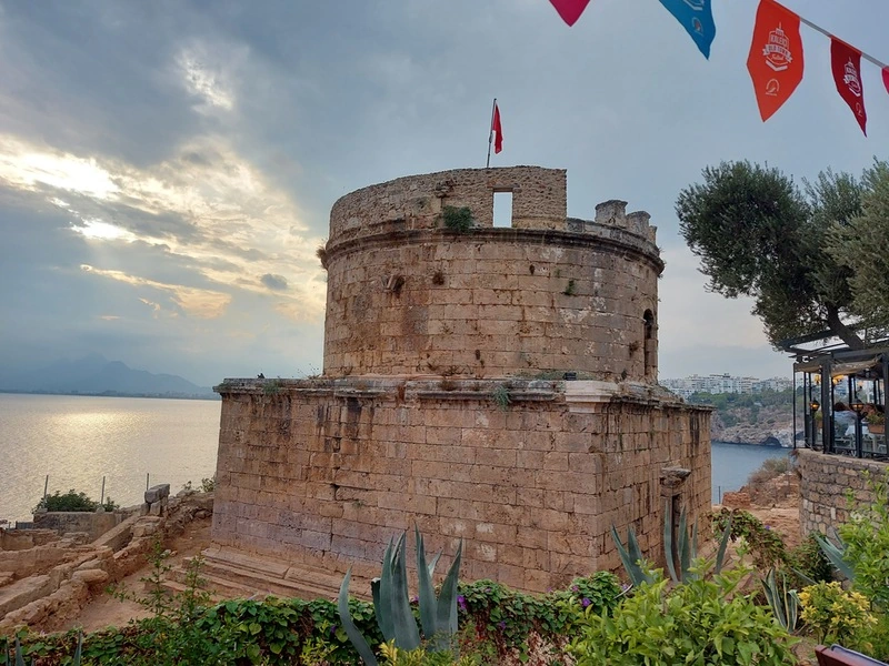 5 Reasons For Travel to Muratpaşa