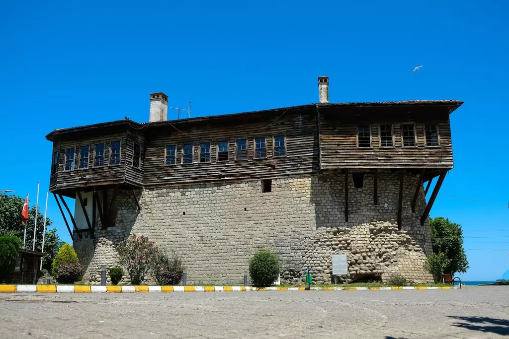 Bolaman Castle