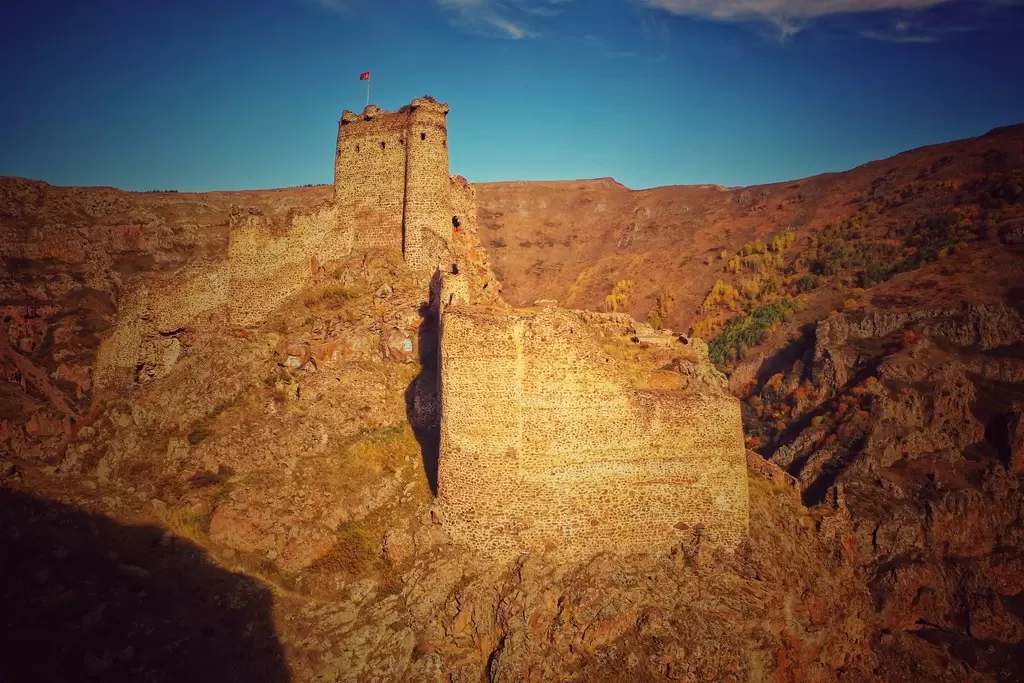 Şeytan Castle