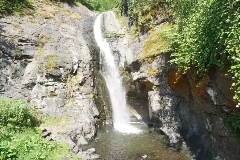 サール滝