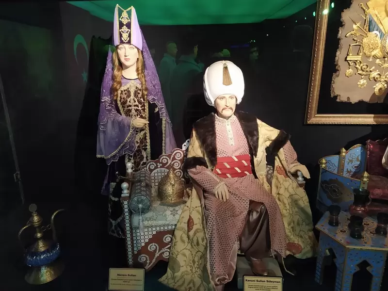 اكتشف متحف الشمع في إسكيشهير