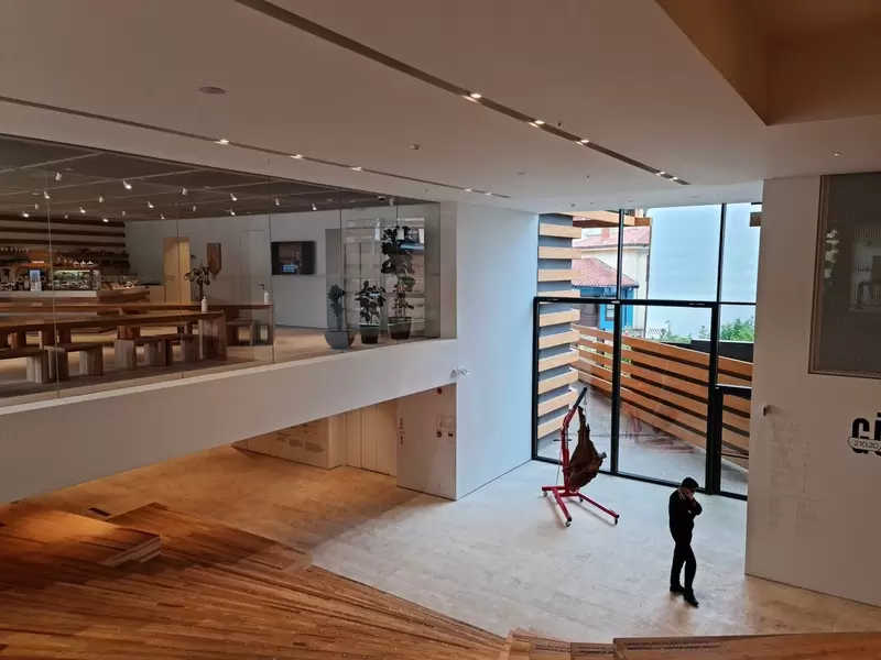 探索奥敦帕扎勒现代艺术博物馆