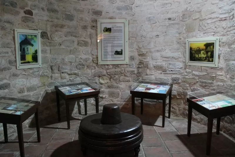 Entdecken Sie die Bibliothek des Ahmet Hamdi Tanpınar Literaturmuseums