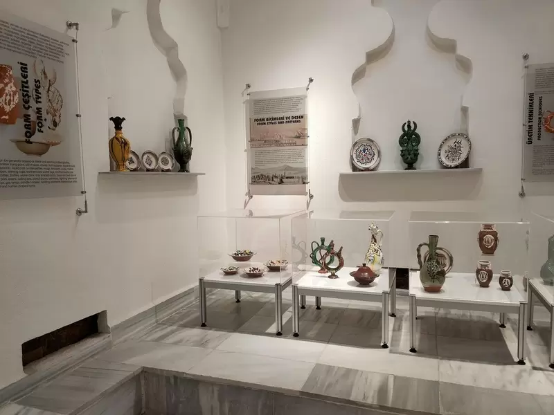 Descubre el Museo de Cerámica de Çanakkale