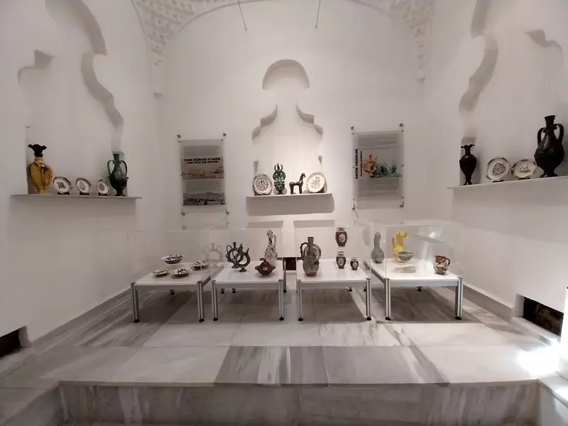Descubre el Museo de Cerámica de Çanakkale
