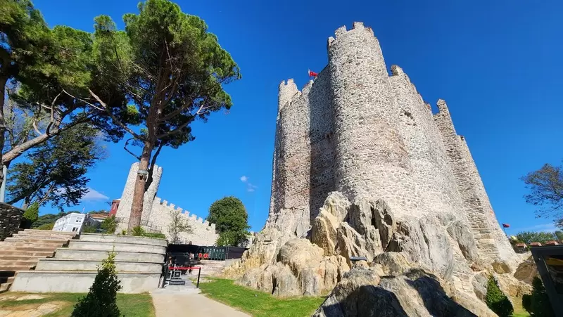 Discover Anadoluhisarı