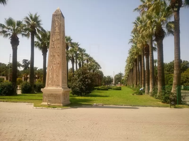 Откройте для себя Измирский музей искусства и скульптуры