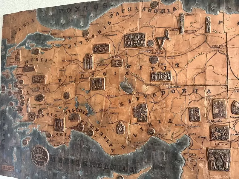 Откройте для себя Измирский археологический музей