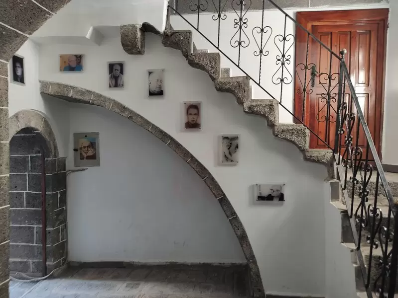 探索艾哈迈德·阿里夫文学博物馆图书馆