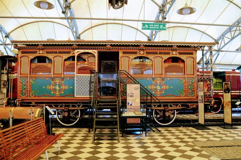 Discover Rahmi M. Koç Museum