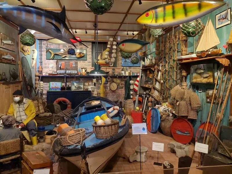 Discover Rahmi M. Koç Museum