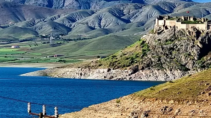 اكتشف قلعة بيرتيك